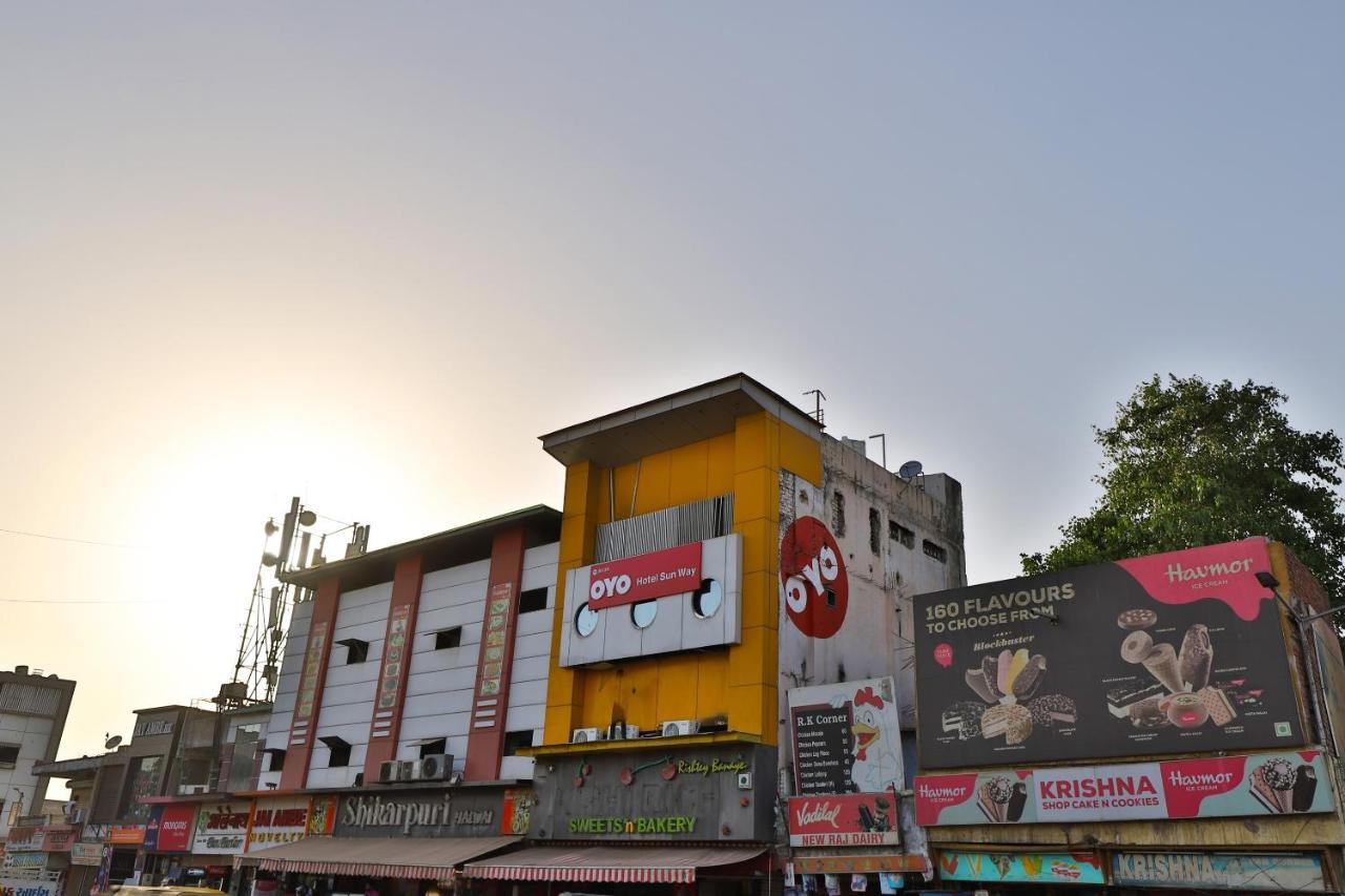 OYO 36139 Hotel Sunway Ahmedabad Exterior foto