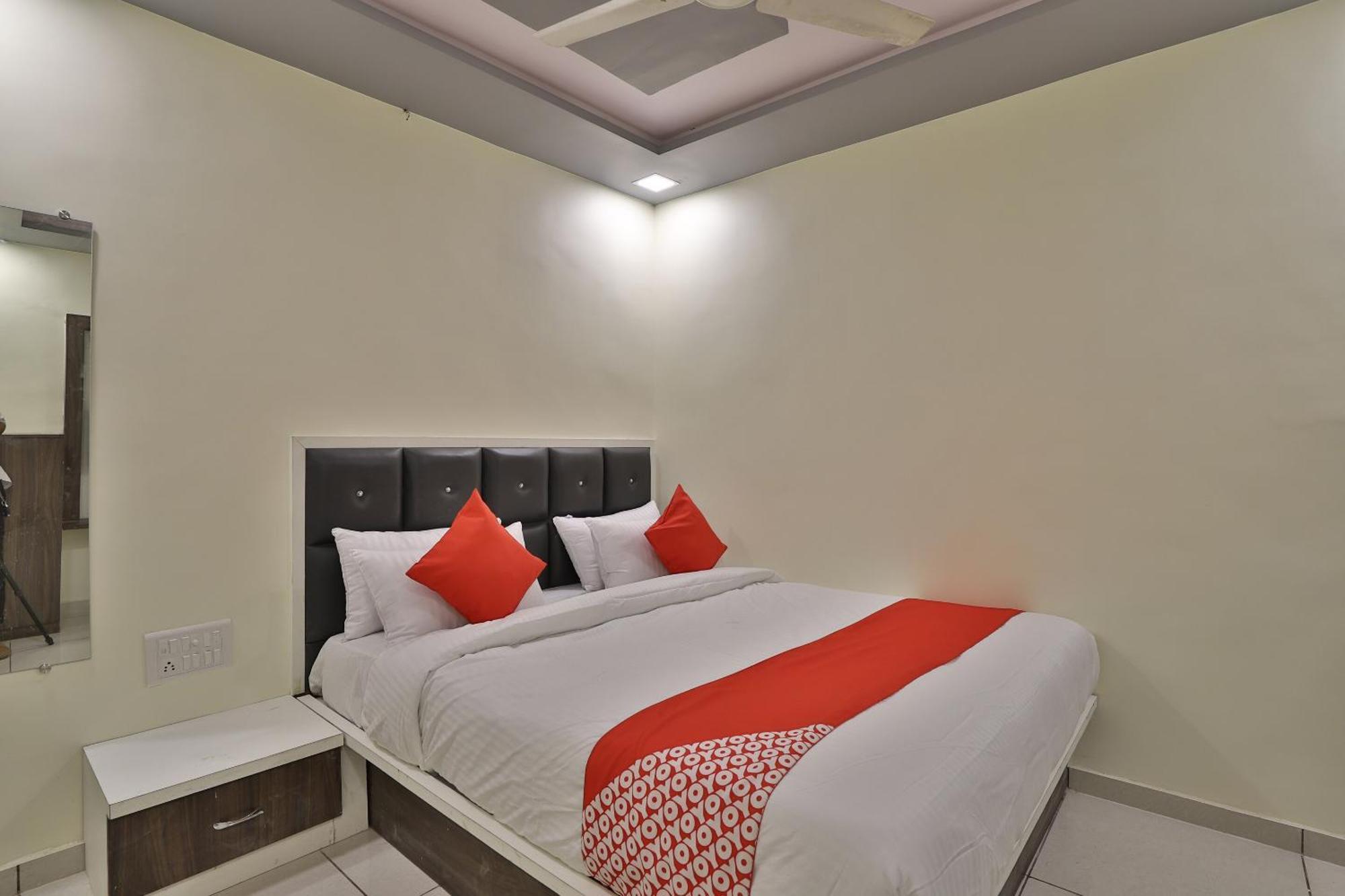 OYO 36139 Hotel Sunway Ahmedabad Exterior foto