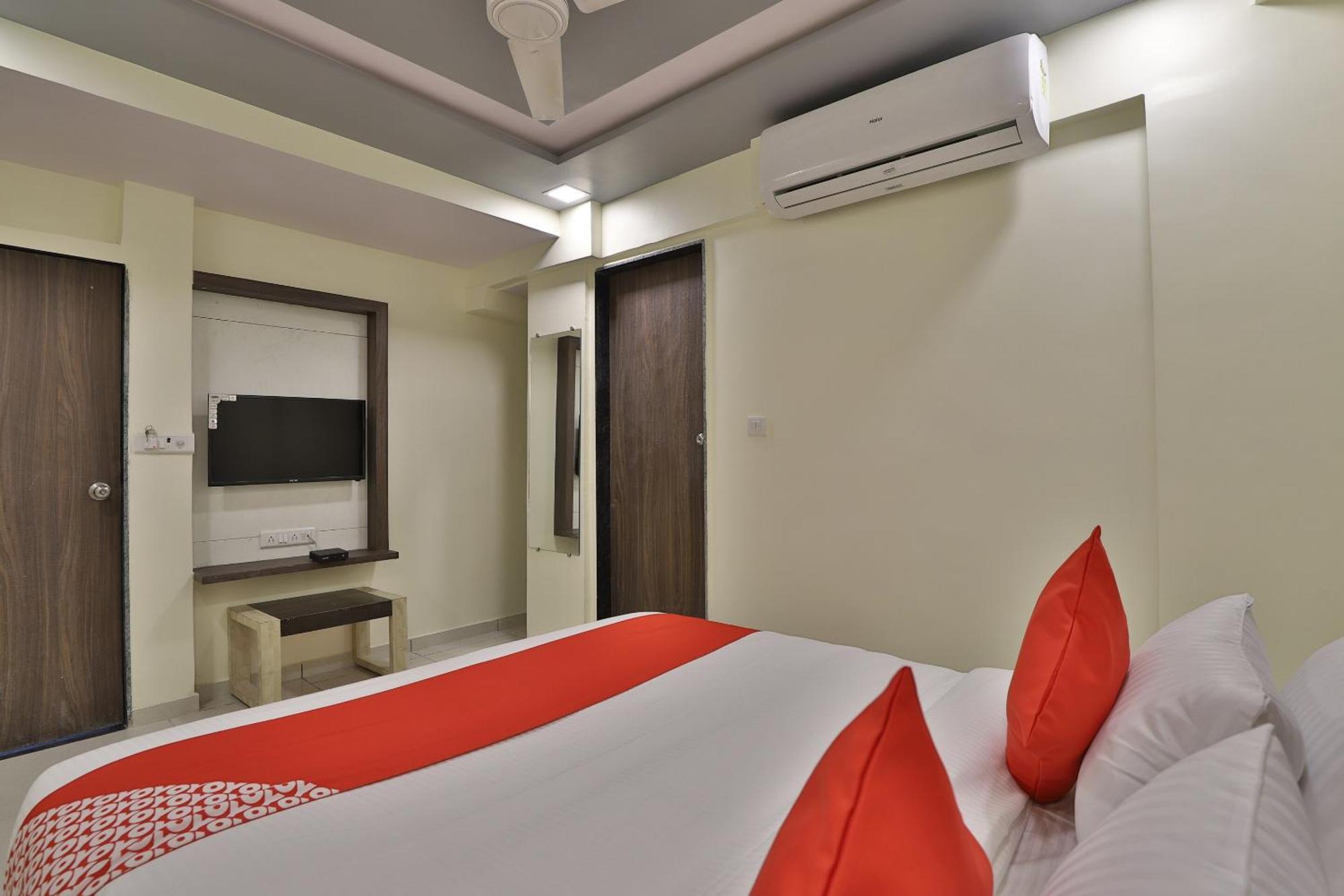 OYO 36139 Hotel Sunway Ahmedabad Exterior foto